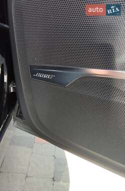 Позашляховик / Кросовер Audi Q7 2017 в 