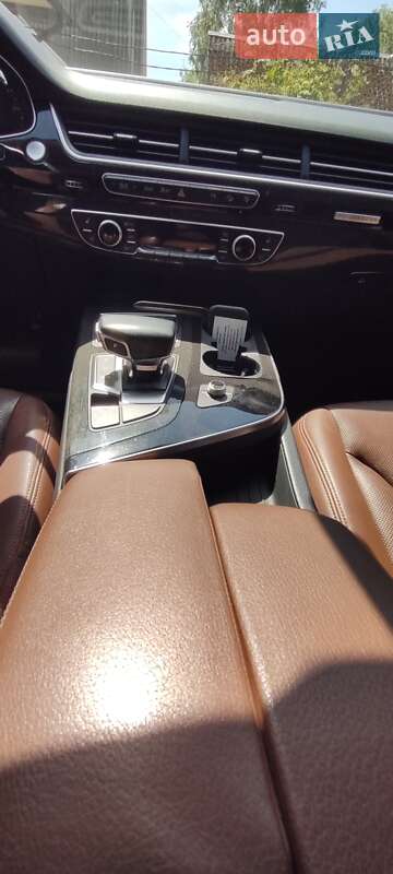 Внедорожник / Кроссовер Audi Q7 2017 в Житомире