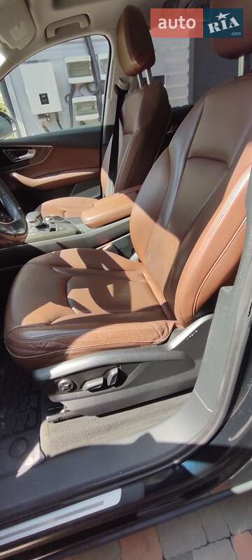 Внедорожник / Кроссовер Audi Q7 2017 в Житомире