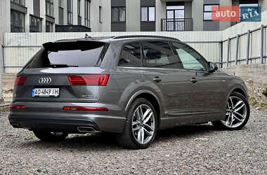 Внедорожник / Кроссовер Audi Q7 2018 в 