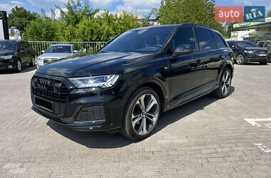 Внедорожник / Кроссовер Audi Q7 2023 в 