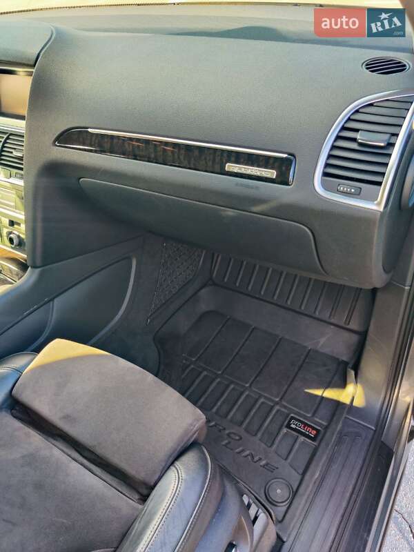 Внедорожник / Кроссовер Audi Q7 2013 в Киеве