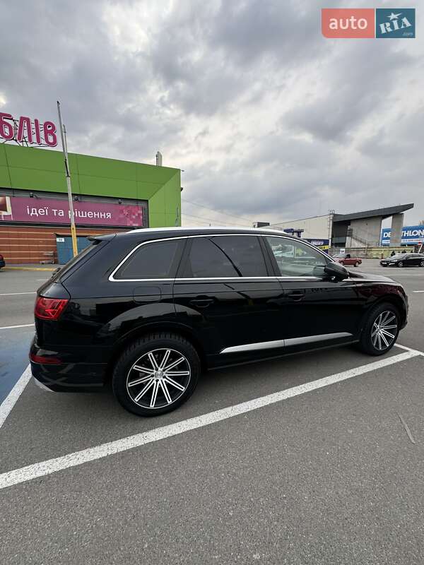 Позашляховик / Кросовер Audi Q7 2016 в Києві фото 10 Позашляховик / Кросовер Audi Q7 2016 в Києві