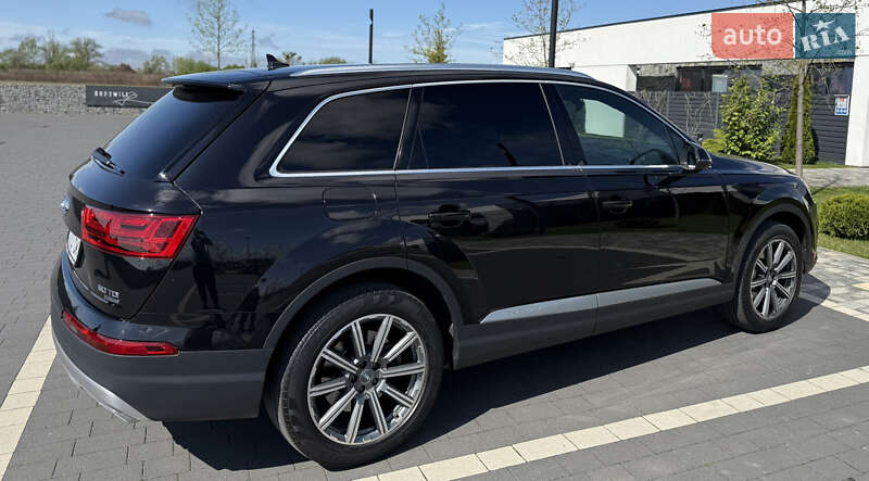 Внедорожник / Кроссовер Audi Q7 2018 в Мукачево