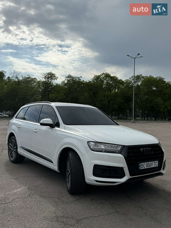 Audi Q7 2018
