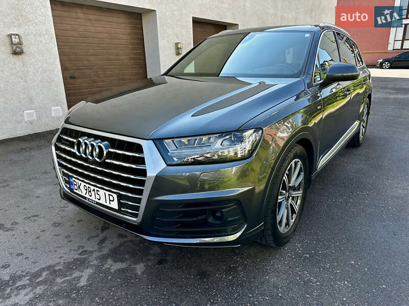 Внедорожник / Кроссовер Audi Q7 2016 в Ровно фото 3 Внедорожник / Кроссовер Audi Q7 2016 в Ровно