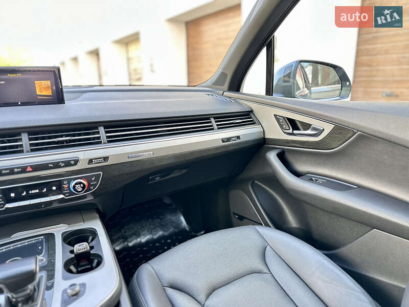Внедорожник / Кроссовер Audi Q7 2016 в Ровно фото 23 Внедорожник / Кроссовер Audi Q7 2016 в Ровно