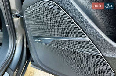 Позашляховик / Кросовер Audi Q7 2016 в 