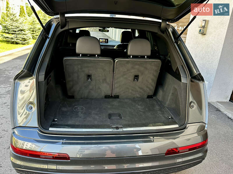 Внедорожник / Кроссовер Audi Q7 2016 в Ровно фото 42 Внедорожник / Кроссовер Audi Q7 2016 в Ровно