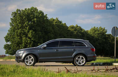 Внедорожник / Кроссовер Audi Q7 2011 в 