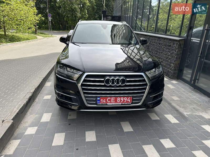 Внедорожник / Кроссовер Audi Q7 2017 в Тернополе