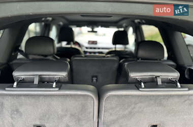 Внедорожник / Кроссовер Audi Q7 2017 в 