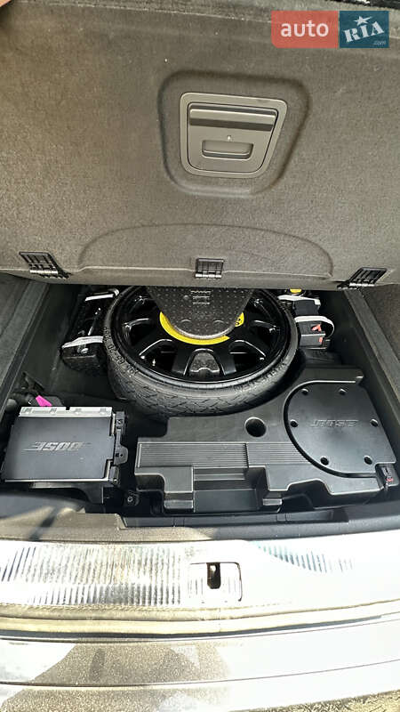 Позашляховик / Кросовер Audi Q7 2020 в Києві