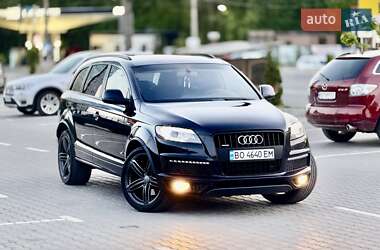 Внедорожник / Кроссовер Audi Q7 2012 в 