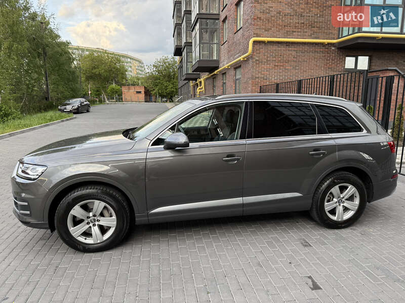 Позашляховик / Кросовер Audi Q7 2018 в Києві