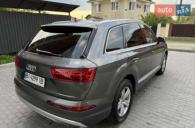 Внедорожник / Кроссовер Audi Q7 2018 в 