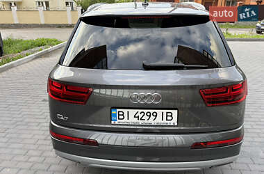 Внедорожник / Кроссовер Audi Q7 2018 в 