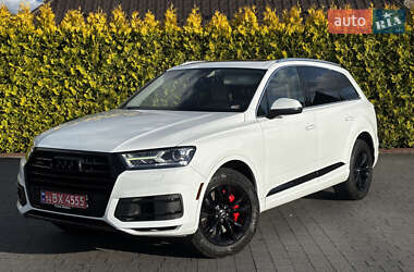 Позашляховик / Кросовер Audi Q7 2017 в Стрию
