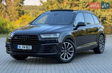 Внедорожник / Кроссовер Audi Q7 2017 в 