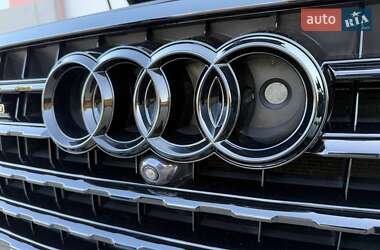Внедорожник / Кроссовер Audi Q7 2017 в 