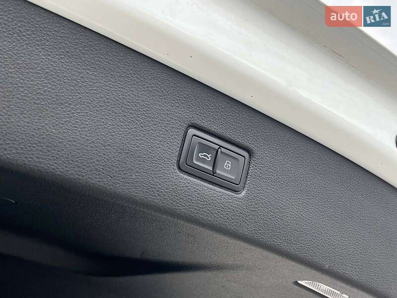 Внедорожник / Кроссовер Audi Q7 2017 в Львове