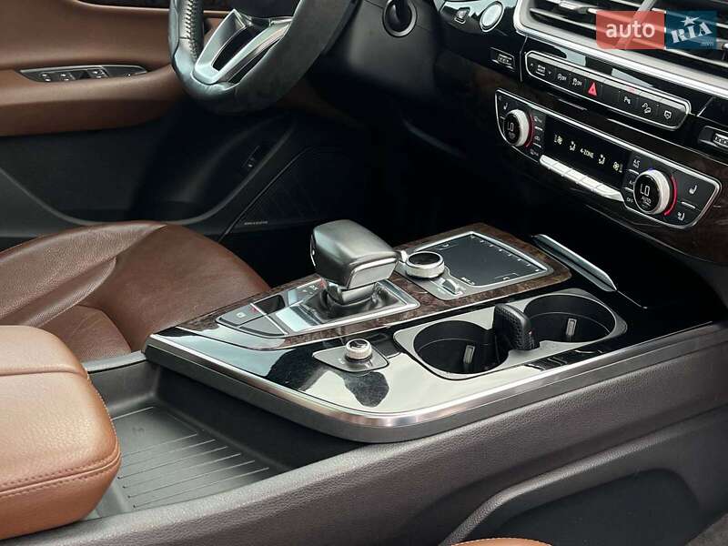 Внедорожник / Кроссовер Audi Q7 2017 в Львове