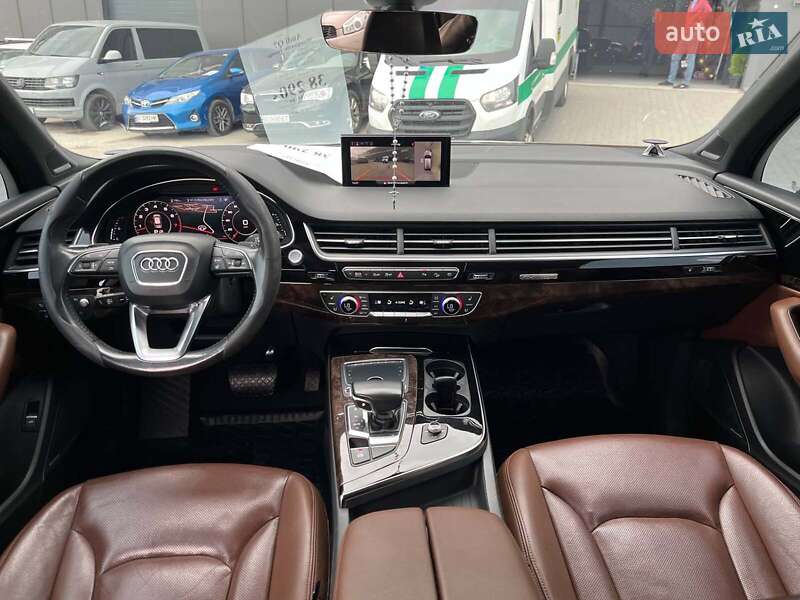 Внедорожник / Кроссовер Audi Q7 2017 в Львове