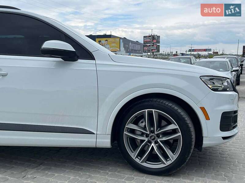 Внедорожник / Кроссовер Audi Q7 2017 в Львове