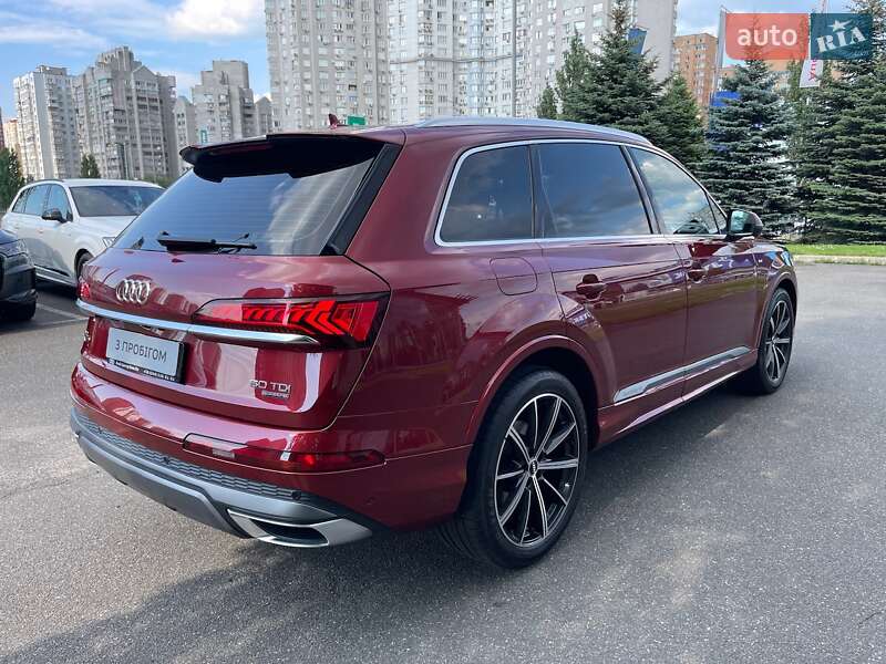 Внедорожник / Кроссовер Audi Q7 2020 в Киеве
