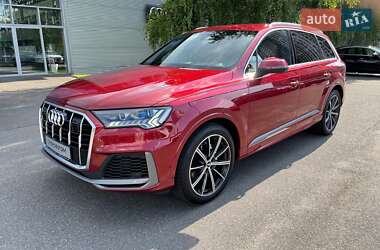 Позашляховик / Кросовер Audi Q7 2020 в 