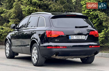 Внедорожник / Кроссовер Audi Q7 2007 в 