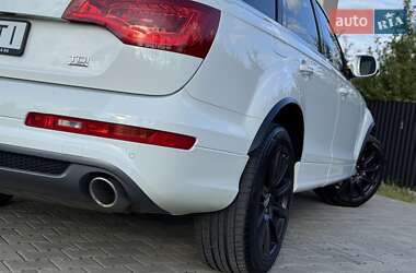 Внедорожник / Кроссовер Audi Q7 2012 в 