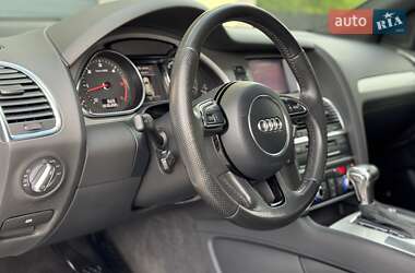 Внедорожник / Кроссовер Audi Q7 2012 в 
