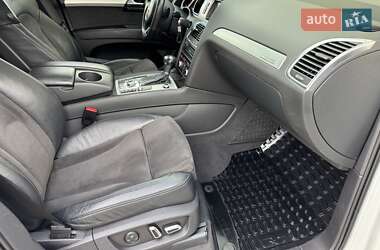 Внедорожник / Кроссовер Audi Q7 2012 в 