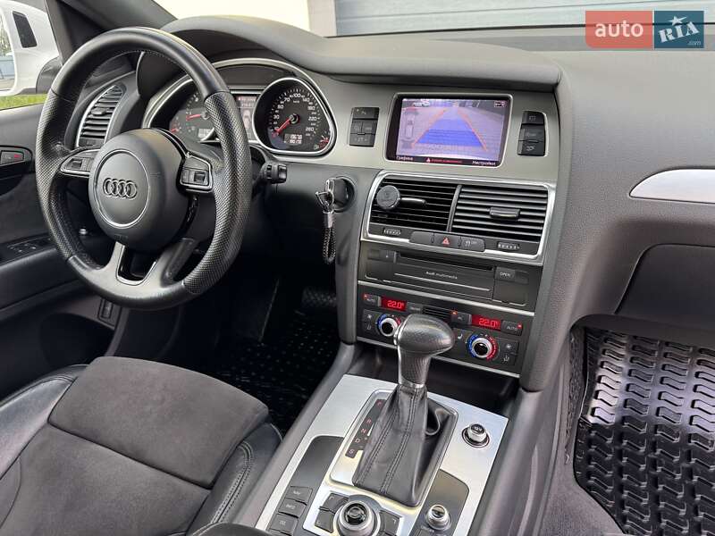Внедорожник / Кроссовер Audi Q7 2012 в Стрые