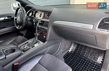 Внедорожник / Кроссовер Audi Q7 2012 в 