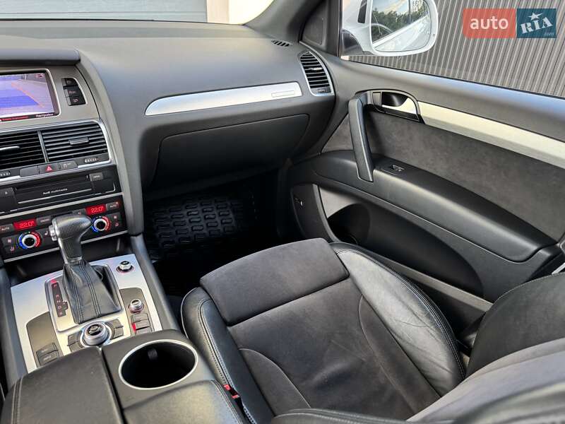 Внедорожник / Кроссовер Audi Q7 2012 в Стрые