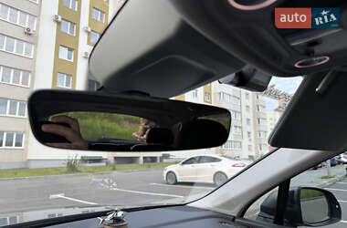 Позашляховик / Кросовер Audi Q7 2016 в 