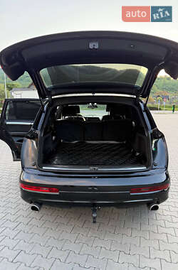 Внедорожник / Кроссовер Audi Q7 2006 в 