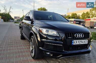 Позашляховик / Кросовер Audi Q7 2015 в 