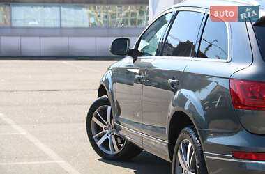 Позашляховик / Кросовер Audi Q7 2014 в 