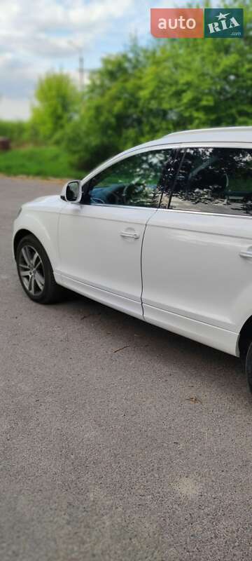 Позашляховик / Кросовер Audi Q7 2011 в Львові