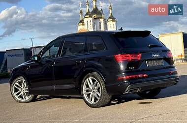 Внедорожник / Кроссовер Audi Q7 2019 в 