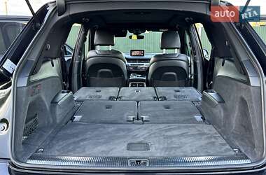 Внедорожник / Кроссовер Audi Q7 2019 в 
