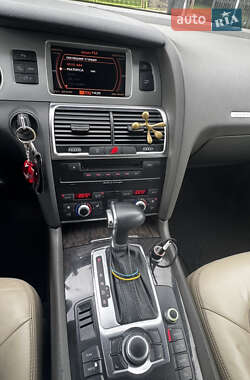 Внедорожник / Кроссовер Audi Q7 2008 в 