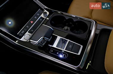Внедорожник / Кроссовер Audi Q7 2020 в 