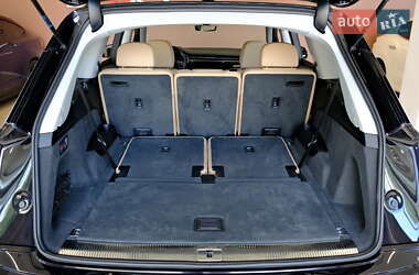 Внедорожник / Кроссовер Audi Q7 2020 в 