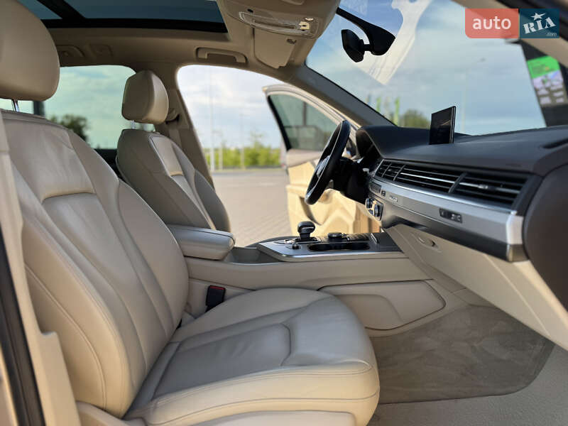 Внедорожник / Кроссовер Audi Q7 2018 в Николаеве