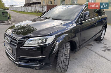 Внедорожник / Кроссовер Audi Q7 2006 в 