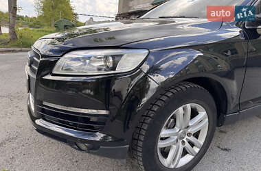 Внедорожник / Кроссовер Audi Q7 2006 в 